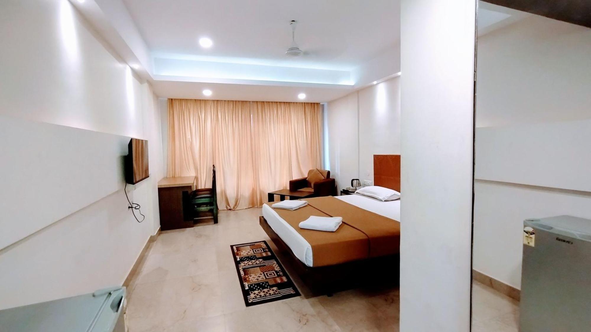 Famafa Hotel Arambol Buitenkant foto